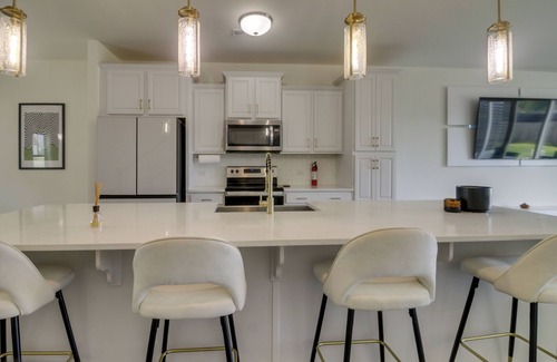 Mount Holly House | 9 Mi to Nat’l Whitewater Center! Sleek Family Home