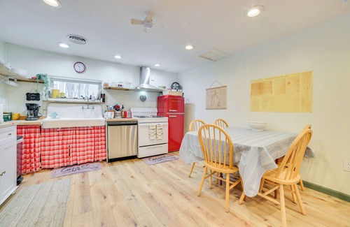 Cheboygan Cottage | 9 Mi to Snowmobile Trails! Home Near Mullett Lake