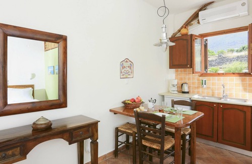 Parikia Hotel | 9 Muses