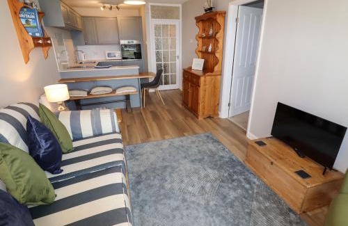 Borth-y-Gest Apartment | 9 Oakley Wharf