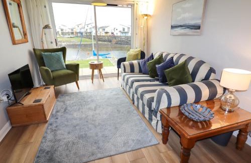 Borth-y-Gest Apartment | 9 Oakley Wharf