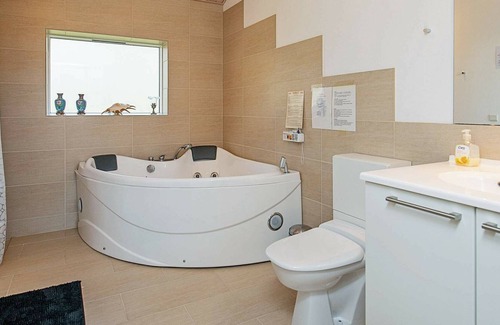 Kramnitse House | 9 person holiday home in Rødby