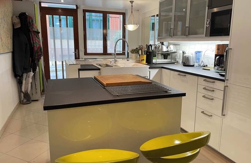 Belleville Apartment | 90m² souplex apartment