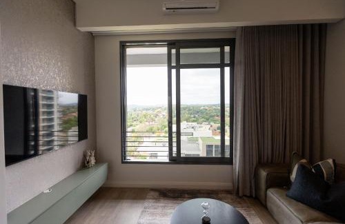 Menlyn Apartment | 932 menlyn maine