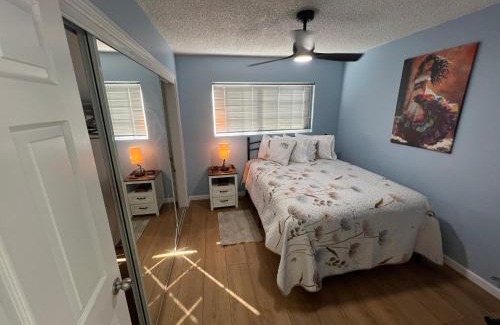 South Gate Apartment | 9621 San Juan - South Gate CA - Quick Drive to Hollywood & Beaches