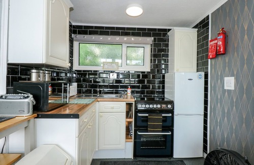 Chapel Saint Leonards Cottage | 98 Cherry Park