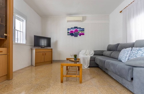 Deltebre Other | 98 m² Accommodation ∙ 4 bedrooms ∙ 7 guests