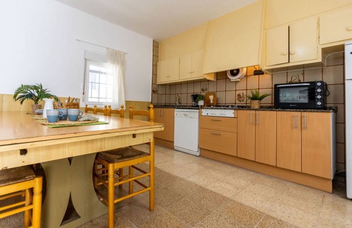 Deltebre Other | 98 m² Accommodation ∙ 4 bedrooms ∙ 7 guests
