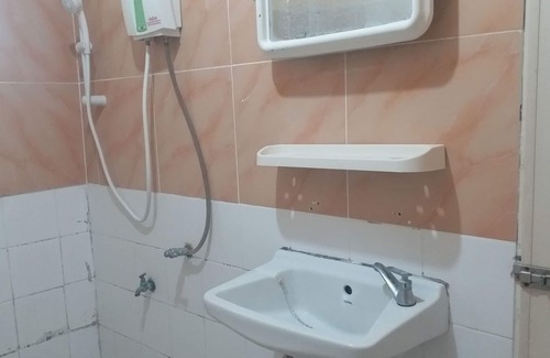 Pak Chong Hotel | 99 Inn Hotel