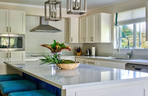 Gibbs Bay Villa | A 4 Bedroom Villa With Private Pool & A 2 Minute Walk To The Beach - Great Value