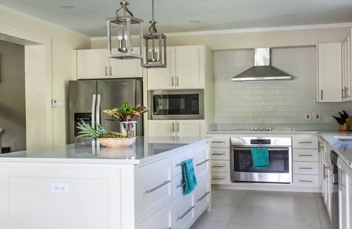 Gibbs Bay Villa | A 4 Bedroom Villa With Private Pool & A 2 Minute Walk To The Beach - Great Value