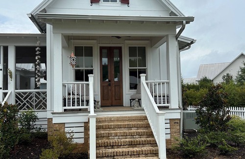 Taylor Cottage | A 5 star Cottage in a very cool country setting in Plein Air