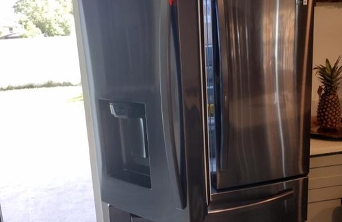 Orlando House | A beautiful queen bedroom