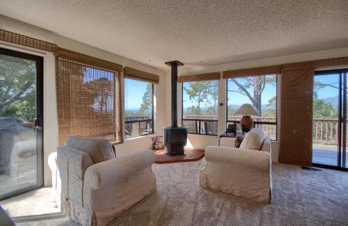 Lodge Hill House | A Beautiful Tree Top Panorama