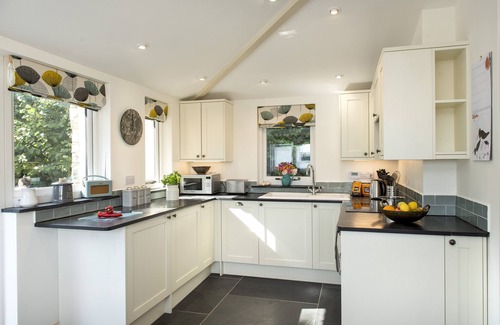 Brazzacott Cottage | A beautifully restored Cornish cottage retreat with private hot tub