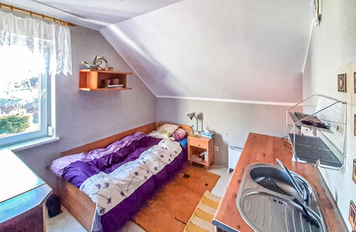 Uniemysl House | A beautifully situated holiday home in the town of Lubawka.