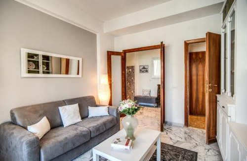 Quartiere XXXIII Lido di Ostia Ponente Apartment | A casa di Oria