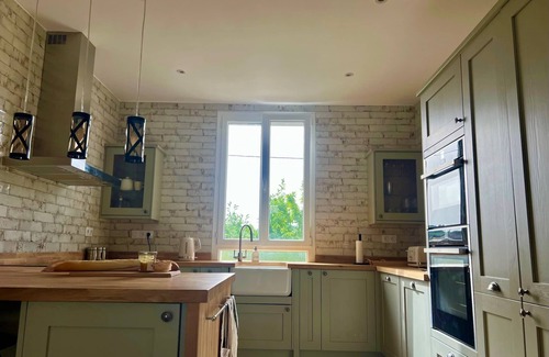 Eymet House | A charming 4 bedroom townhouse, easy walking distance to Eymet village.