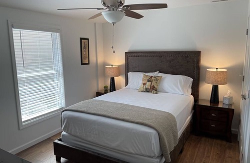 Hermann House | A Charming Home newly remodeled and furnished