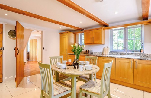 West Lulworth Cottage | A charming yet contemporary thatched cottage close to Lulworth Cove.