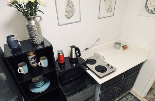 Santee House | A cozy brand new room with private bathroom and mini kitchen