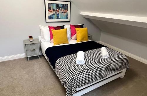 New Forest District House | A Cozy Magical Retreat at Knightwood Oak, New Forest