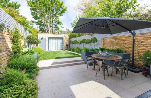 Palace Riverside House | A fantastic London house w/garden & BBQ. Great location!