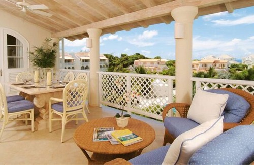 Folkestone Villa | A Flare That Sparkles In This Prestigious Resort