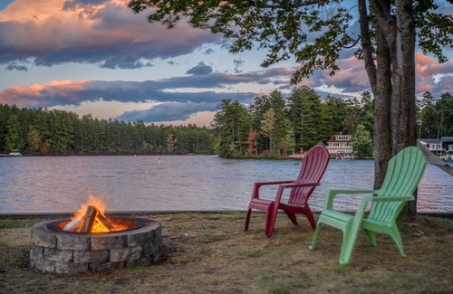 The Bays House | A four-season lakefront getaway on your own private peninsula