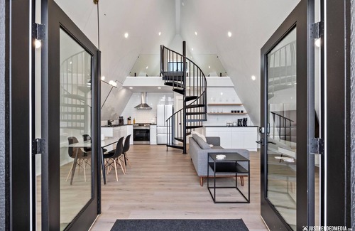 Meadow Lakes Cabin | A-Frame Cabin 2: Hot tub & view!