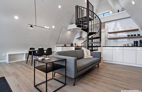 Meadow Lakes Cabin | A-Frame Cabin 2: Hot tub & view!