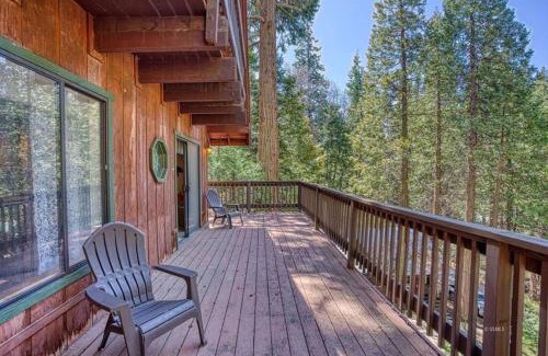 Alta Sierra House | A-Frame Cabin in The Sequoias