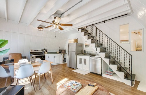 Florence House | A-Frame Home ~ 6 Mi to Tennessee River!