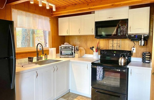 Arrowbear Lake Cabin | A-Frame of Arrowbear; stunning cabin with mountain VIEWS