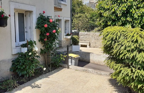 Le Puy-en-Velay Apartment | A furnished 2 persons with Terrace quiet area