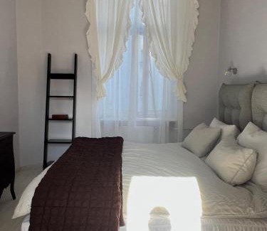 Srodmiescie Apartment | A hidden gem in the heart of the city with a view
