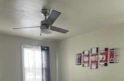 Glenolden Apartment | A Hidden Gem only 15 min from the airport!