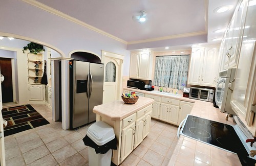 San Juan House | A Historic Paradise Private Pool on 1.5 acres, gated, sleeps 16. Events allowed