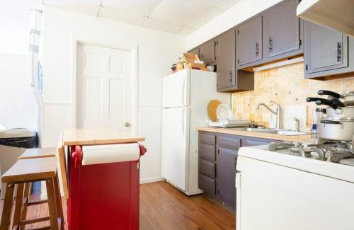 Fleetwood Apartment | A- home -away -from -yours