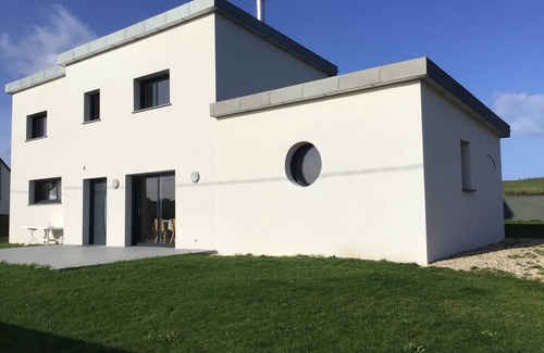 Santec House | A House on the Dune: access to the beach and the GR34 at 100 from the Dune!