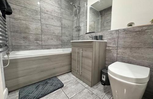 Moffat Apartment | A&J Properties 2 Bed Apartment Netflix&Prime