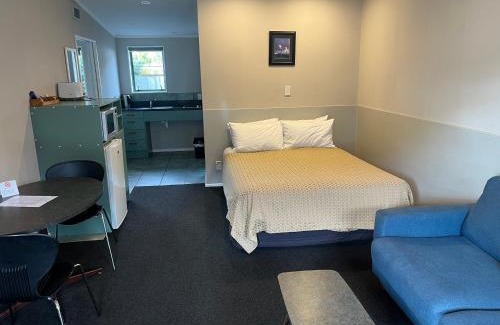 Palmerston North Hotel | A'La Vista Motel