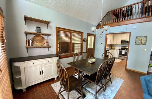 Eatonton House | A lakefront home on deep water that will give you ALL the lake feels!
