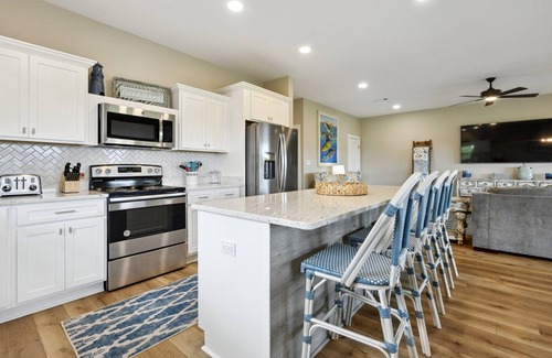 Shoreline Park House | A Little Piece of Heaven-Waterfront-Views-Firepit-Family Friendly