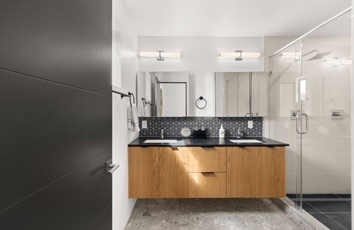 Park Scottsdale Four House | A+ Location! Fun group poolside getaway