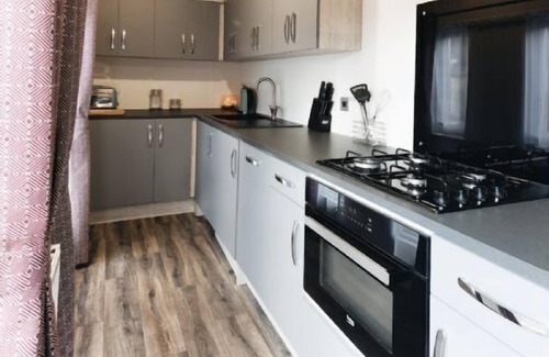 Barmston Cottage | A luxury lodge 2 that sleeps 6 guests in 2 bedrooms