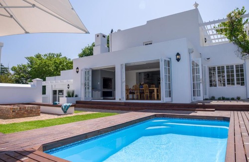 Stellenbosch Villa | A Luxury Villa @ Sunset Farm