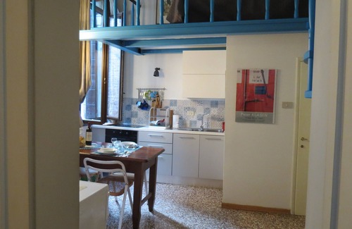Castello Apartment | A magnificent XVth Century gothic Noble Palace on two canals.