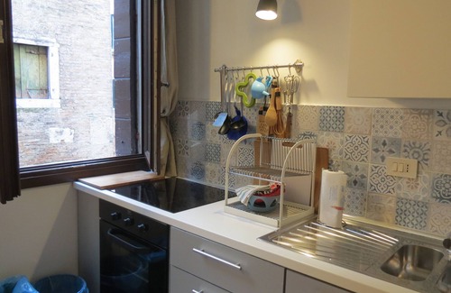 Castello Apartment | A magnificent XVth Century gothic Noble Palace on two canals.
