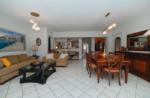 Porto Heli Apartment | A modern apartment with incredible views to the port of Porto Heli